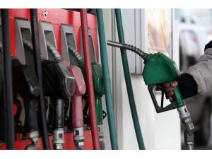 Benzine 6 kuruş zam