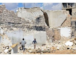 Halep'te yaşamla ölüm iç içe