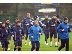 Fenerbahçe kapanışta 3 puan peşinde