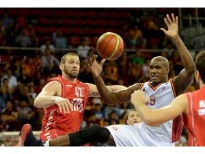 Galatasaray, TOFAŞ'ı yendi