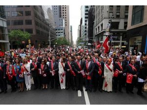 New York'ta Türk Günü Yürüyüşü