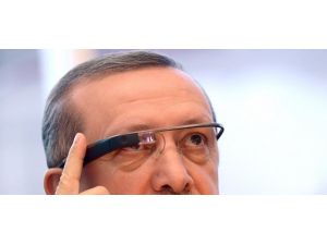 "Google glass"ı test etti