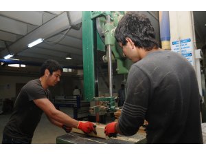 Üniversiteye ekonomik katkı sağlıyorlar