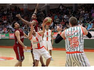 Banvit yarı finalde