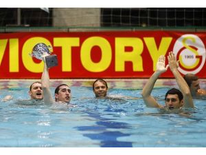 Şampiyonluğu bırakmadı