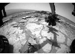 Mars'ta bir kaya daha deldi