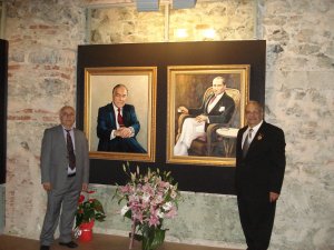 Umur Özlüer'e  "Altın Yürek" nişanı aldı