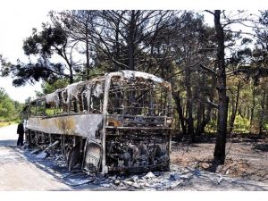 Antalya'da tur otobüsü yandı