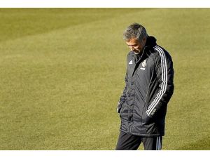 Mourinho'ya 2 maç ceza