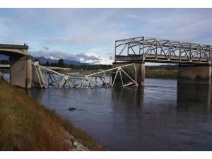 ABD'de köprü çöktü