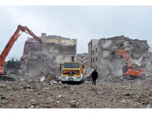 İstanbul'da 50 bin bina yıkılacak