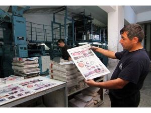 Muhalifler seslerini gazeteyle duyuruyor