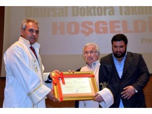 2. Abdülhamid'e onursal doktora unvanı