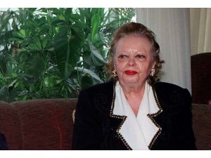 Nazmiye Demirel hayatını kaybetti