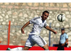 BJK Erkan Kaş'ın sözleşmesini uzattı