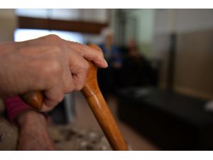 Türklere göre yaşlılık 65'ten sonra başlıyor