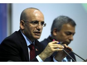 Benzin fiyatında vergi yükü düştü