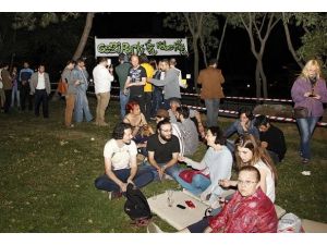 Eylemciler yine Taksim Gezi Parkı'nda sabahladı