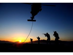 SAT timlerinden nefes kesen tatbikat