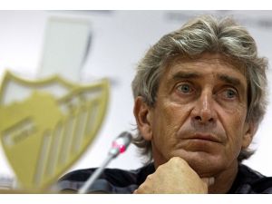 Pellegrini Manchester City yolunda
