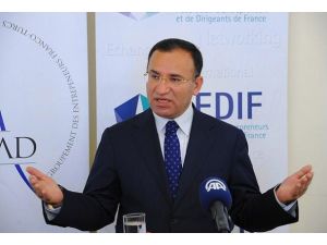 Belli gruplar sürekli aynı ezberi tekrarlıyor