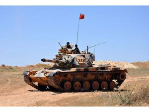 Suriye sınırında askeri eğitim