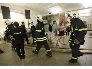 Moskova metrosunda yangın