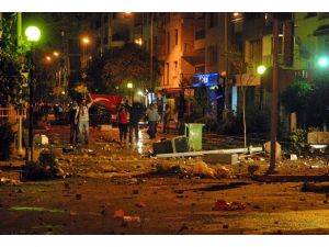 İzmir'de "gösteri" zararı