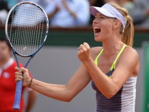 Sharapova ve Azarenka yarı finalde
