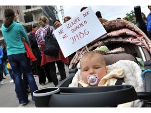 Bosna'da "vatandaşlık numarası" protestosu sürüyor