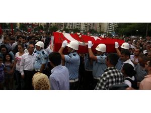 Şehit polis için Adana'da tören