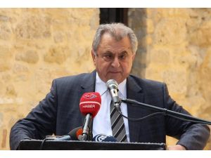 KKTC Başbakanı Küçük istifasını sundu