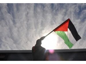 Filistin'de yeni hükümet görevde