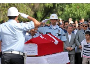 Şehit komiser toprağa verildi