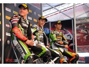 Kenan Sofuoğlu yarışı üçüncü bitirdi