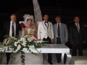 Gizem İle Özgür Dünya Evine Girdi