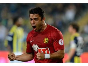 Tello bir yıl daha Es-Es'te