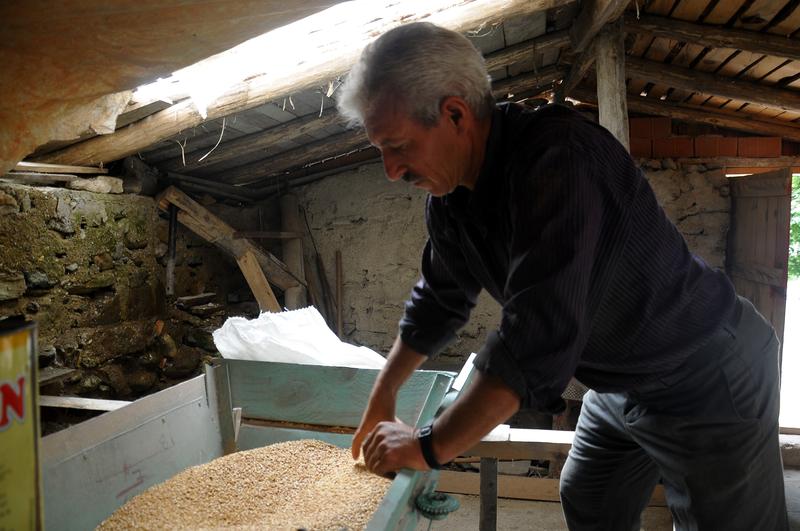 300 yıllık değirmen teknolojiye direniyor