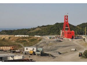 Göçük altında kalan Çinli işçi hayatını kaybetti