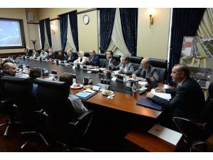 Başbakan Erdoğan Gezi Parkı heyetiyle görüştü