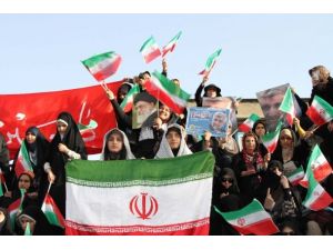 İran yeni cumhurbaşkanını seçiyor