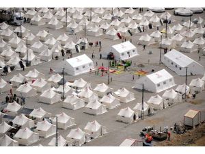 Barınma merkezlerinde 200 bin Suriyeli var