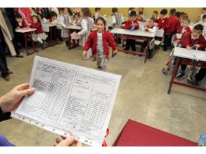 17 milyon öğrenci karne alıyor