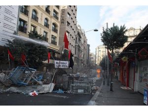 Esnaf eylemlerin bitmesini bekliyor