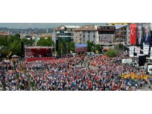 "Milli İradeye Saygı Mitingi" için onbinler Sincan'da toplanmaya başladı