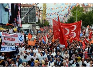 "Milli İradeye Saygı Mitingi"nde MHP bayrağı