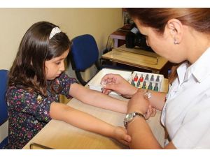 Anne sütü alerjiden koruyor