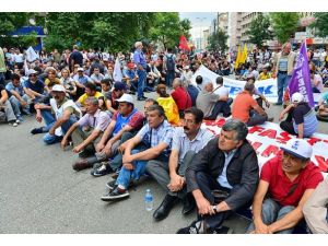 İş bırakma iş akışını aksatmadı