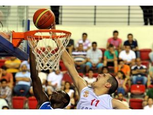 Türkiye basketbolda 3 karşılaşma yapacak