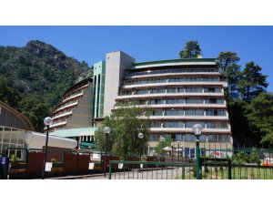 "Her şey dahil"e kızdı, otel kiraladı